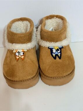 Bluey and Bingo slipper boots size 7 toddler